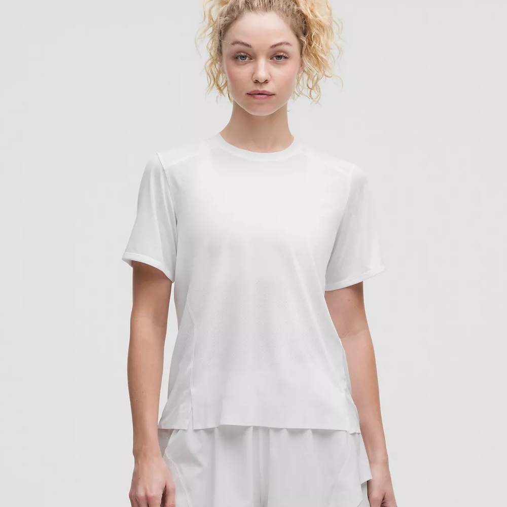 Lululemon Women's Fast and Free Short-Sleeve Shirt Size 2